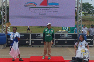 Jane Karla Rodrigues Gögel siegt in Goiana bei den Paralympischen Brasilianischen Meisterschaften