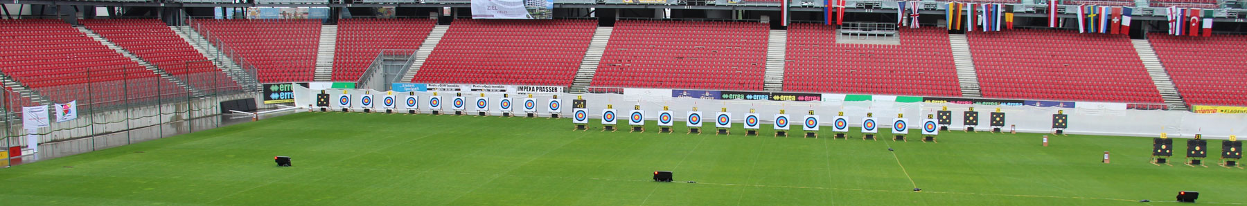 Das Stadion mit Zielscheiben beim 1st European Youth Cup 2015 in Klagenfurt, Österreich