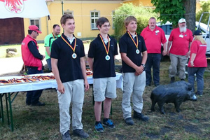 Compoundschütze Nico Schoppe wird Erster bei der Landesmeisterschaft 3D Brandenburg 2015 des DBSV in Schorfheide