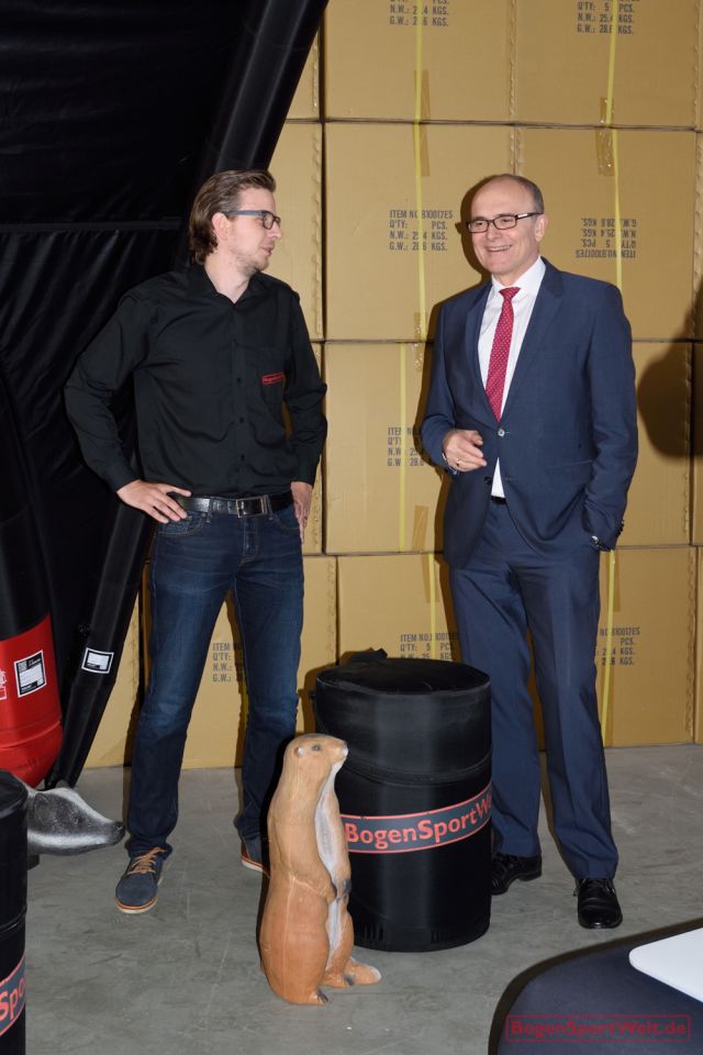 Vorschau Messe-Projekt: Die BogenSportWelt präsentiert sich ab 2016 auf Bogensport-Messen in Deutschland und Europa.