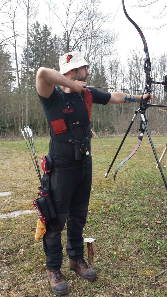 Recurveschütze Stefan Voß beim DFBV Feldbogenliga Qualifikationsturnier