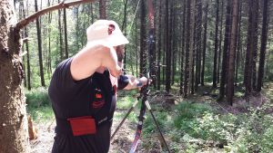 Recurveschütze Stefan Voß beim 3D Turnier der BSC Buronen Kaufbeuren 2015