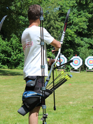 Recurveschütze Tobias Ulm beim 32. Rotweinturnier 2015 in Ahrweiler