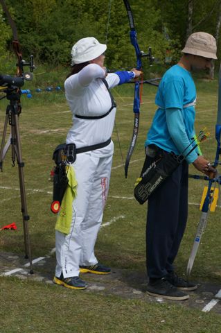 Recurveschützin Patricia Fechner beim 25. Strauspokal 2015