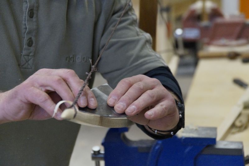 Bogenbau mit Thies Köhn in der BogenSportWelt.de: Schabeisen