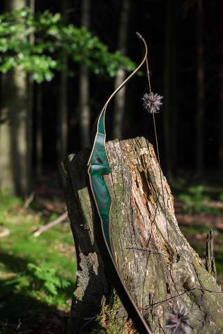 Die schöne Farbe des Malachites lässt euch eins werden mit der Natur Die schöne Farbe des Malachites lässt euch eins werden mit der Natur