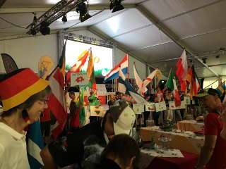 Bei der Siegerehrung war im Festzelt der EBHC 2018 ordentlich Stimmung! Bei der Siegerehrung war im Festzelt der EBHC 2018 ordentlich Stimmung!