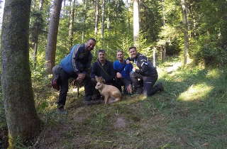 Philipp Räder mit seiner Gruppe auf der DM Bowhunter in Murrhardt Philipp Räder mit seiner Gruppe auf der DM Bowhunter in Murrhardt