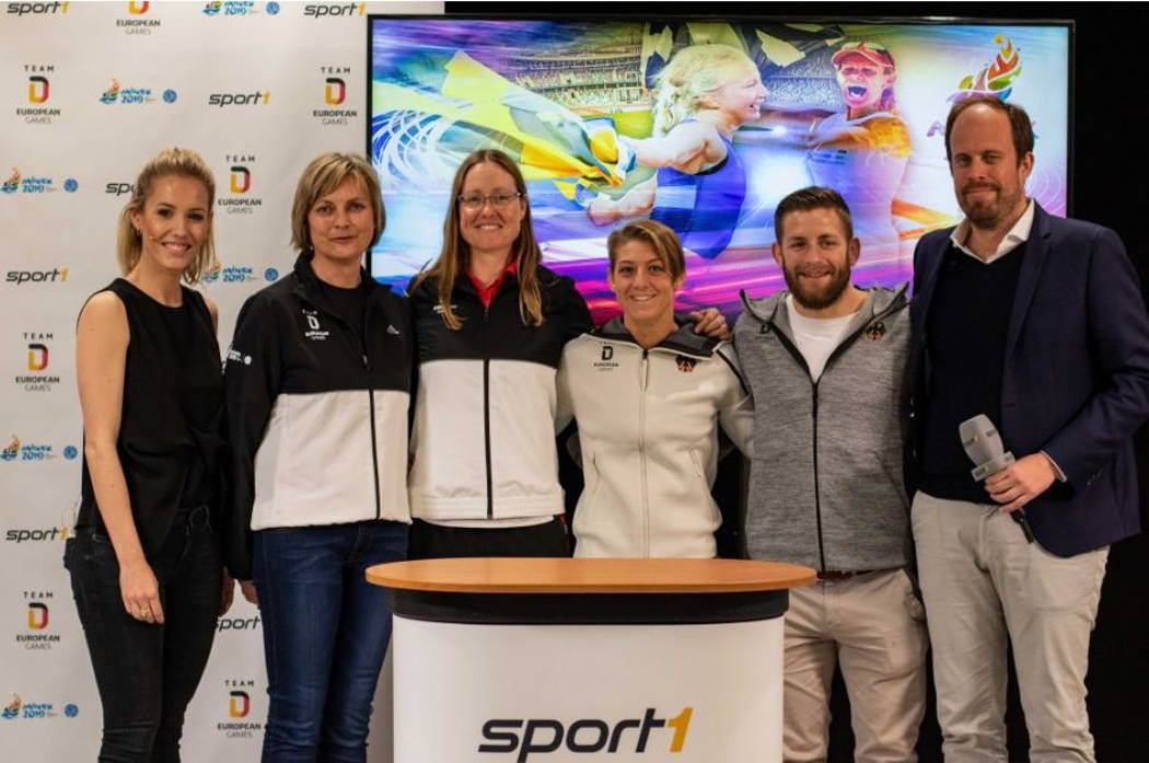 Lisa Unruh mit weitern Spitzensportlern beim offiziellen Einkleidetermin der European Games