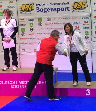 Auch Annedore Röbisch nahm Glückwünsche entgegen: Bronze