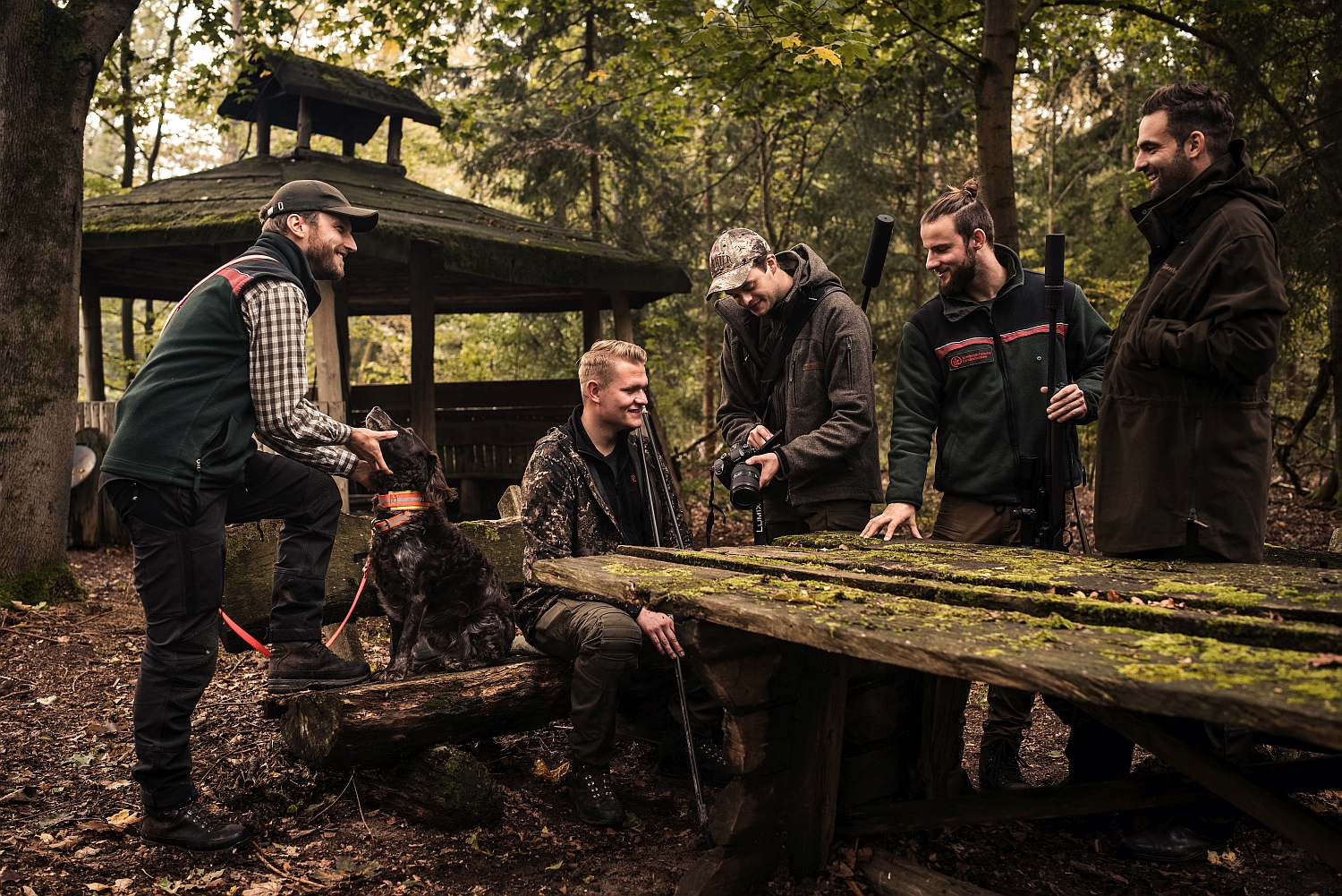 Alex mit Freunden bei der Jagd